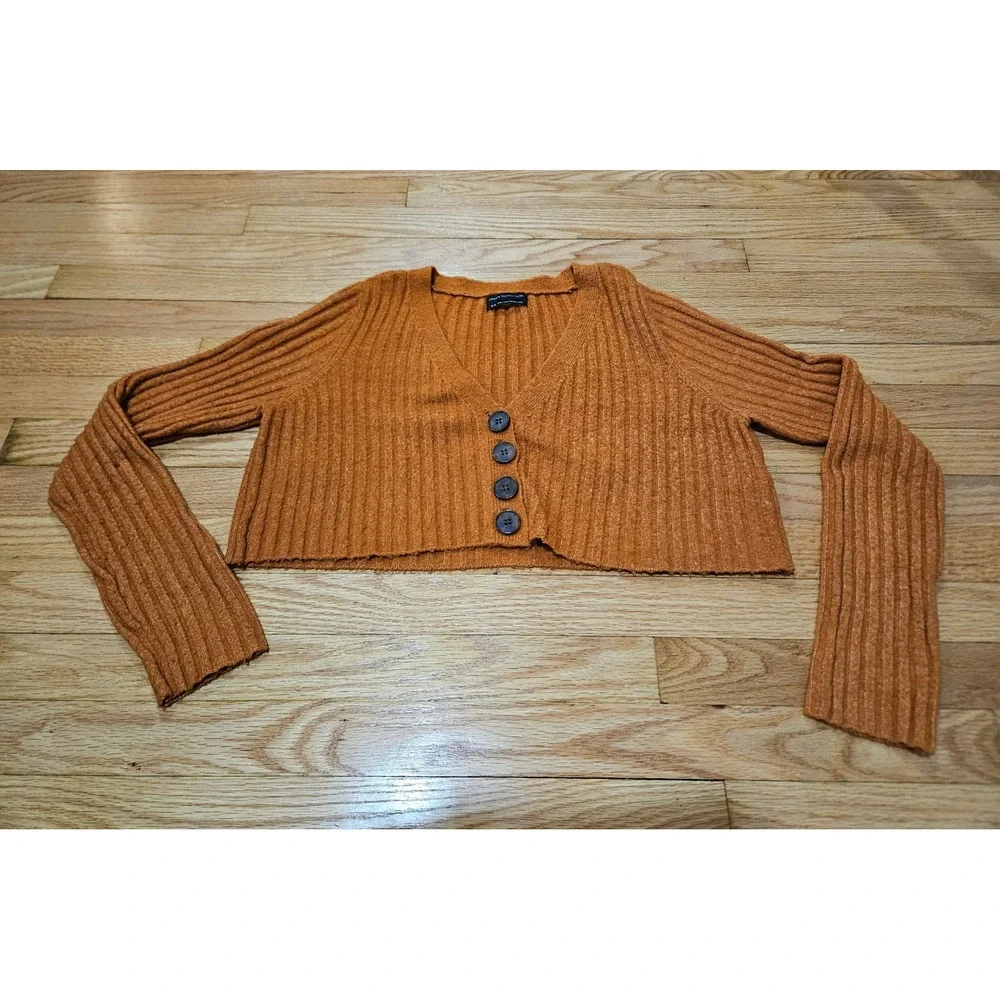 Urban Outfitters Burnt Orange Cropped Ribbed Button Cardigan Size Medium - Picture 1 of 8